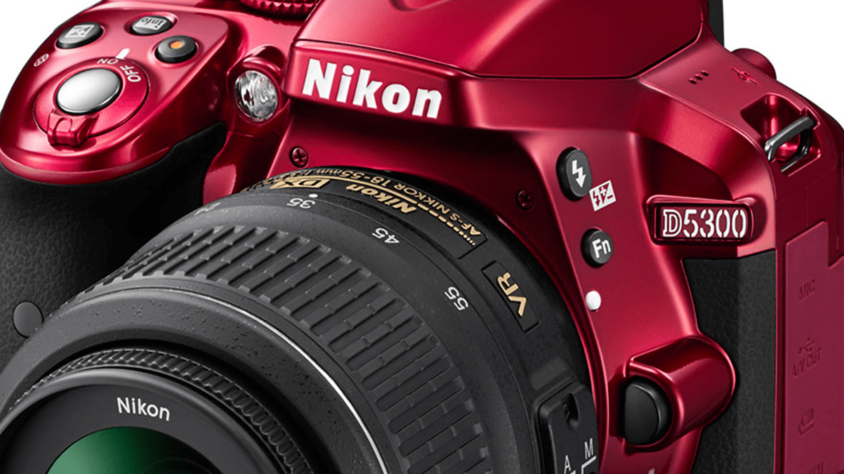 Nikon D5300 - Câmera de Entrada